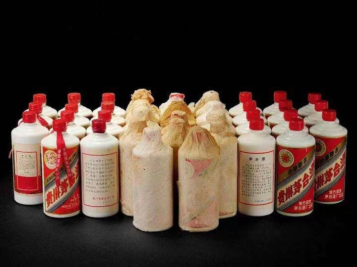 通山老酒回收上门哪里回收(附近上门回收茅台酒）?